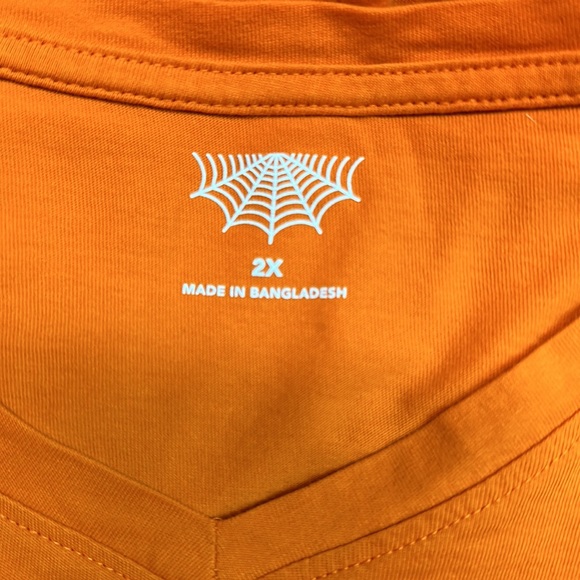 Long sleeve Halloween shirt, size 2x - Picture 4 of 4